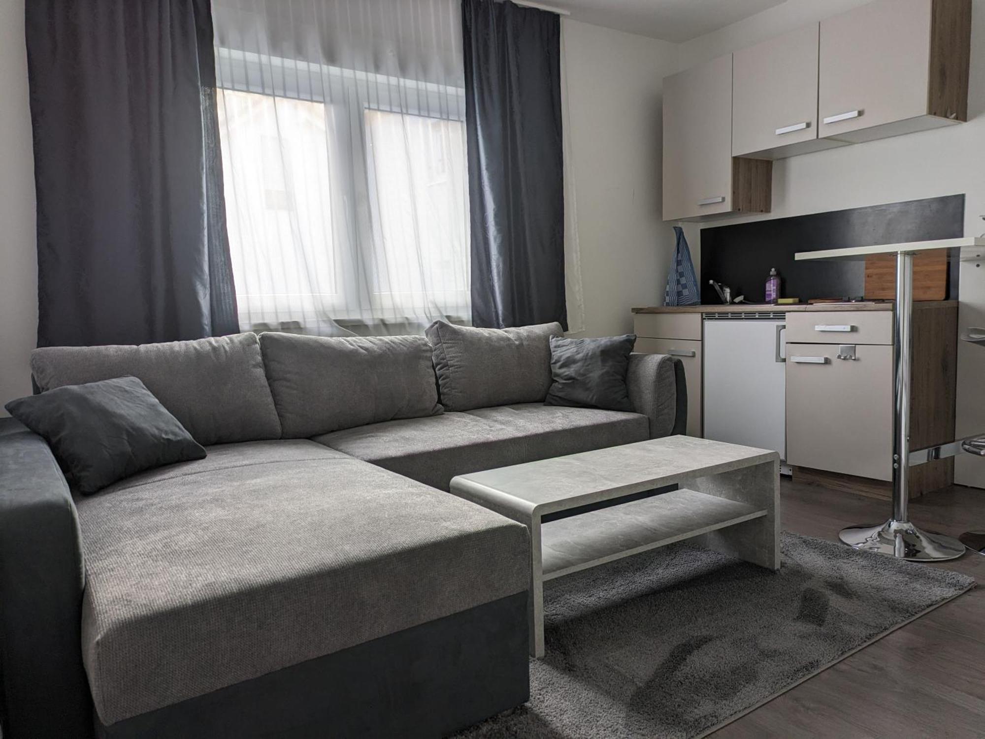 Hotel Ari Кайзерслаутерн Екстериор снимка