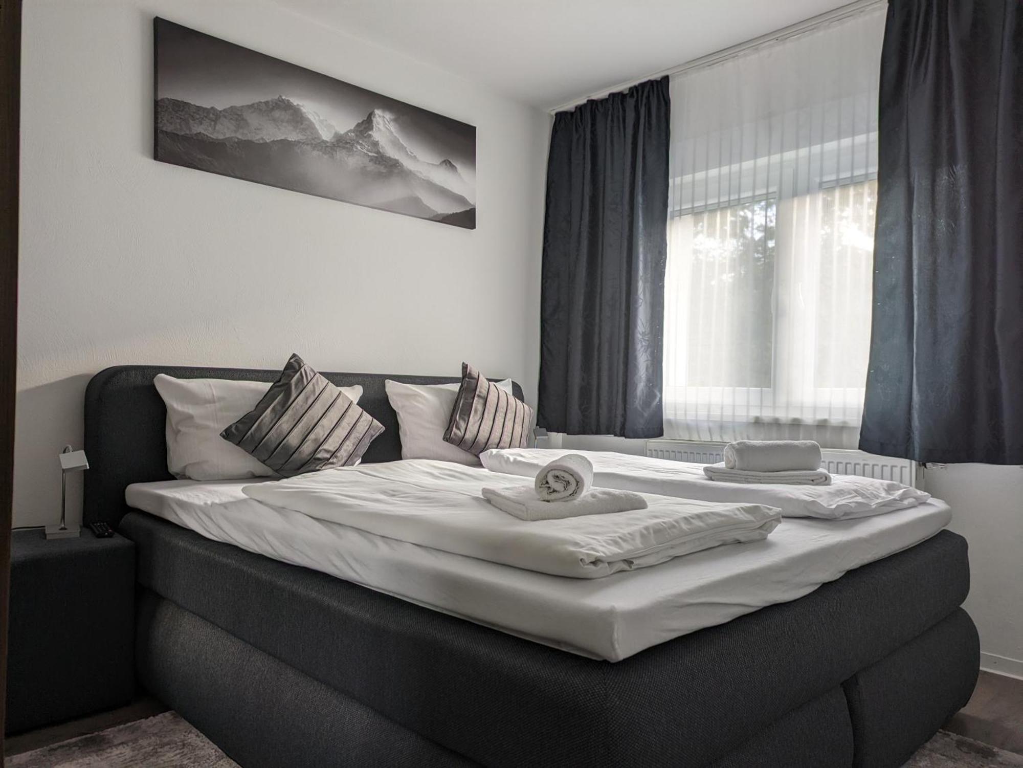 Hotel Ari Кайзерслаутерн Екстериор снимка