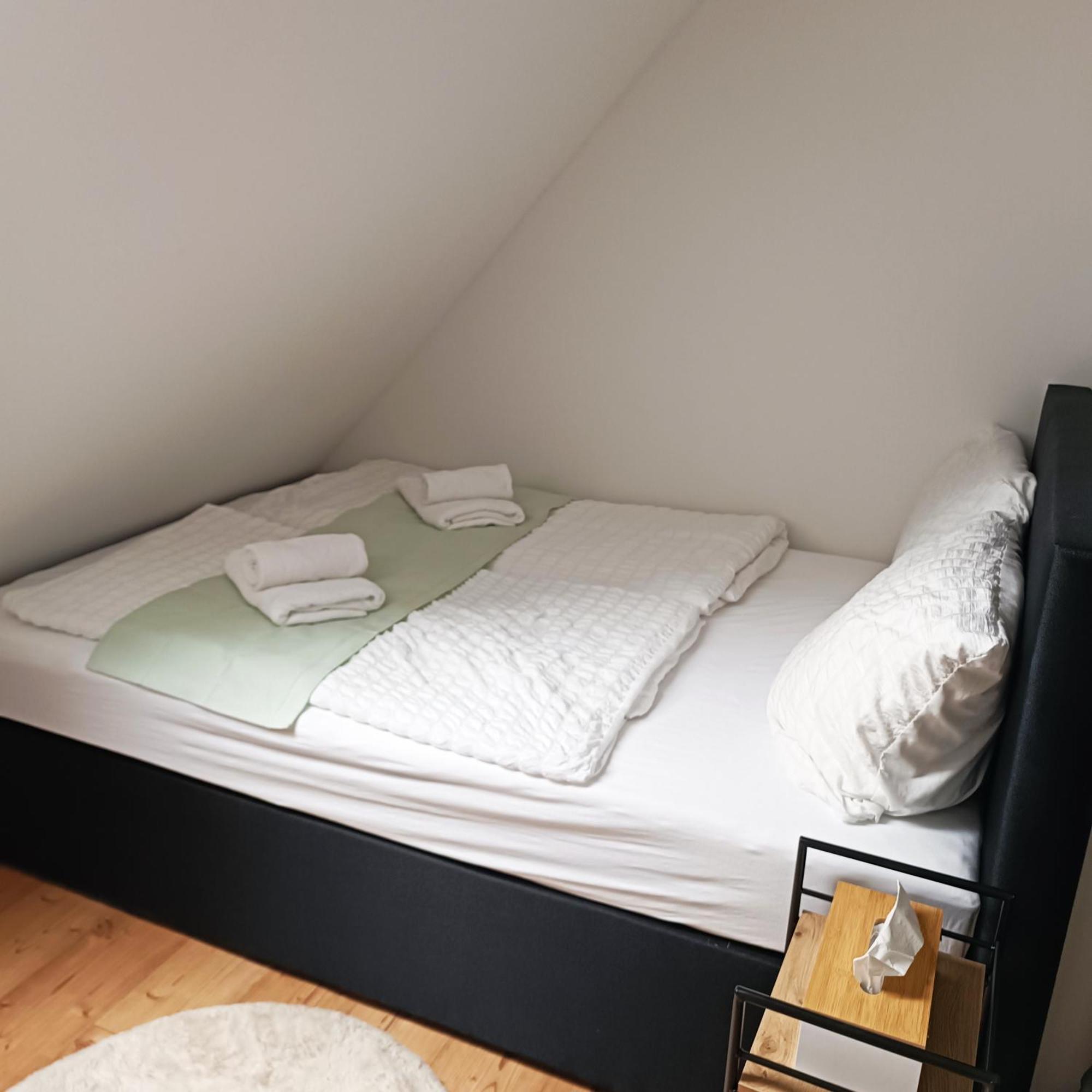 Hotel Ari Кайзерслаутерн Екстериор снимка