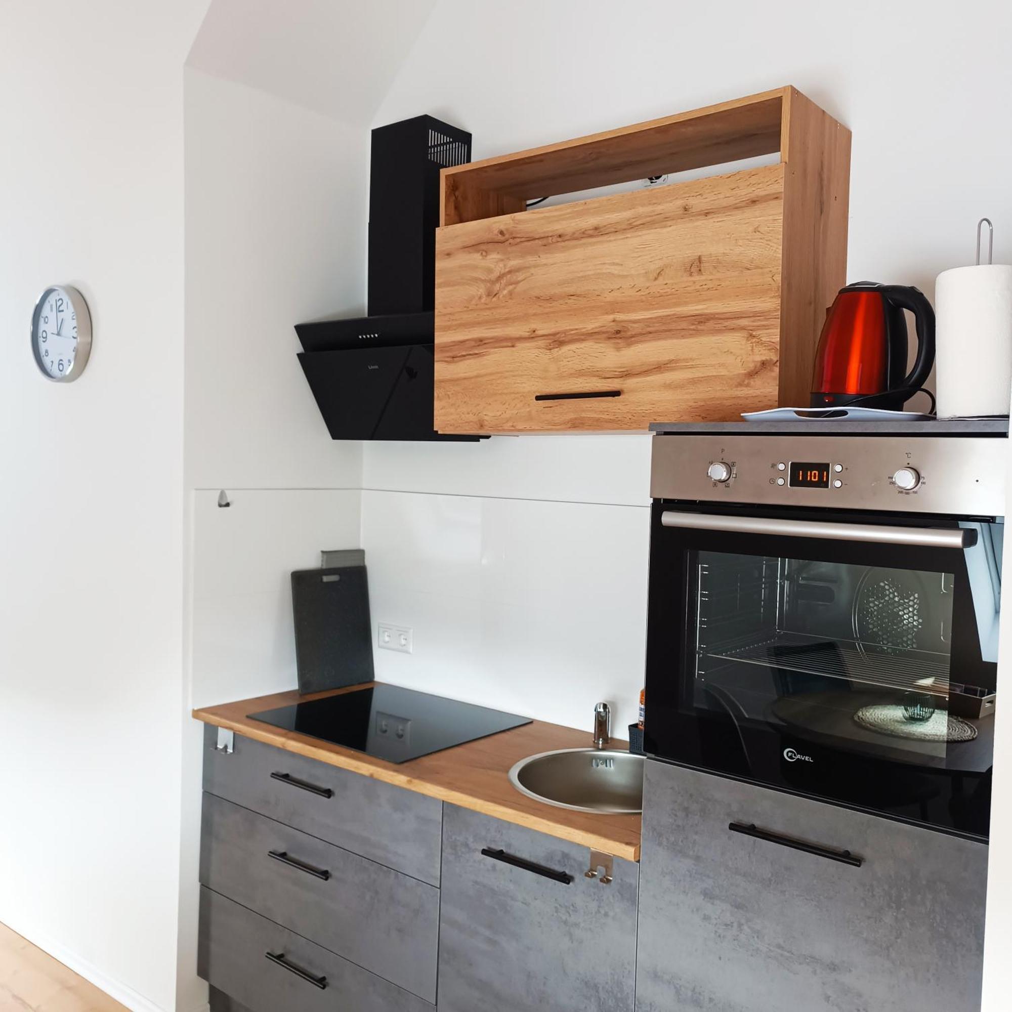 Hotel Ari Кайзерслаутерн Екстериор снимка