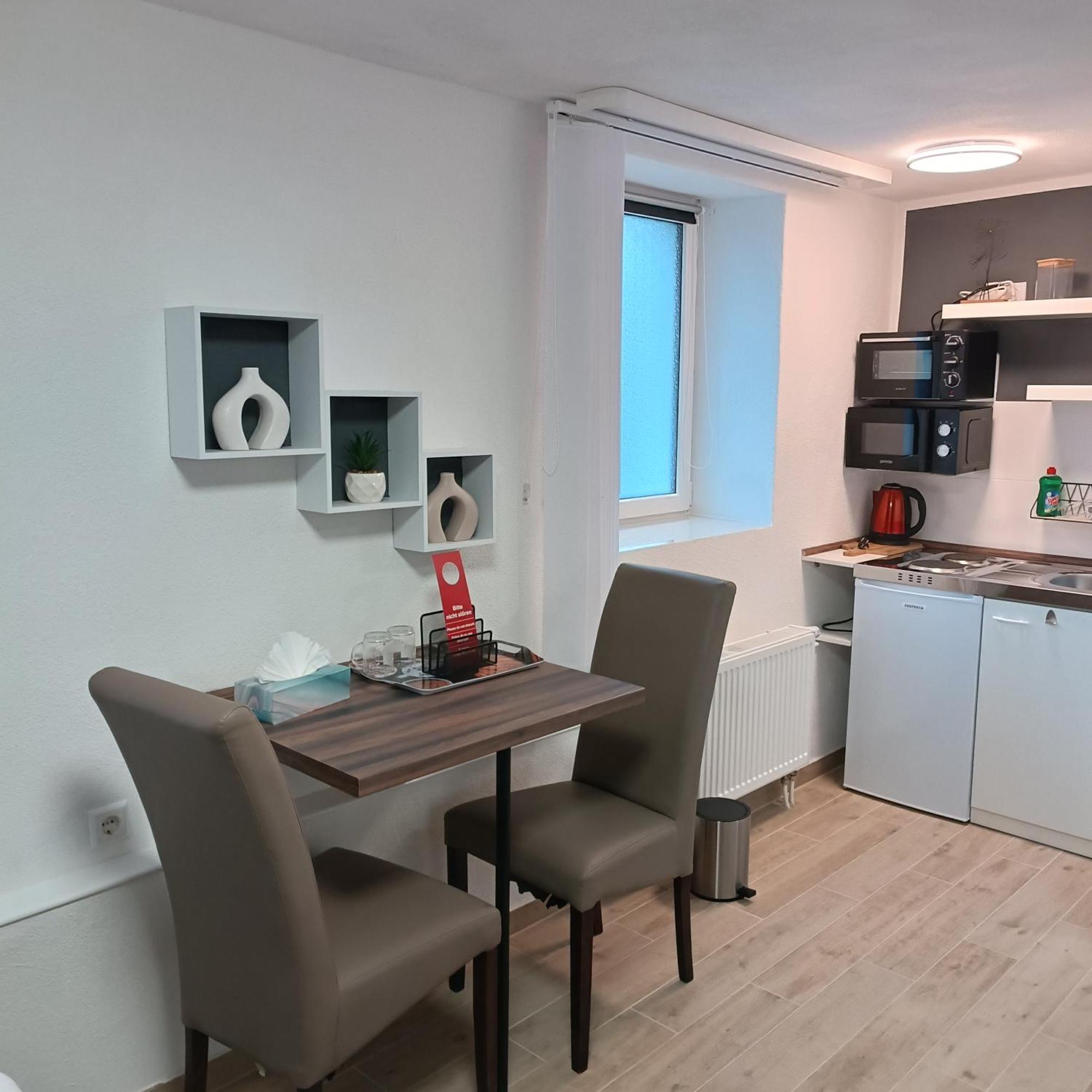Hotel Ari Кайзерслаутерн Екстериор снимка