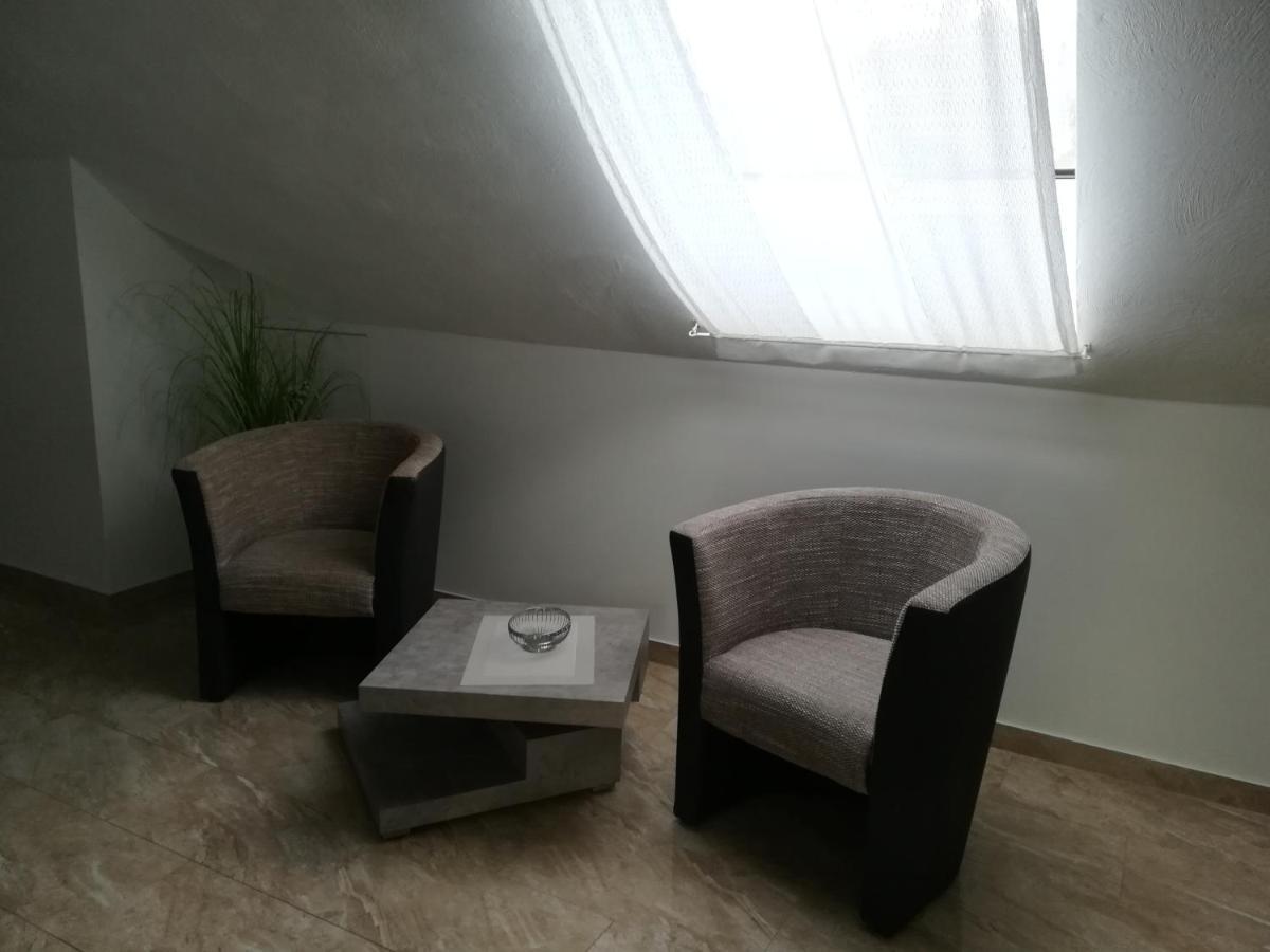 Hotel Ari Кайзерслаутерн Екстериор снимка